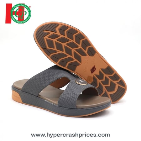 صندل رجالي كاجوال خليجي جلد بدون اصبع مزين بقطعة معدنية