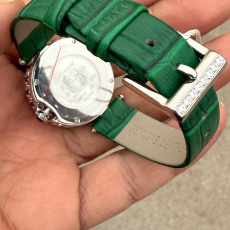 ساعة شوبارد نسائيه