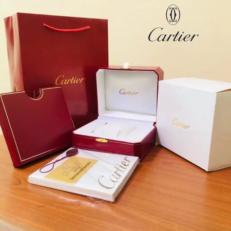 ساعة كارتير نسائيه الجديده