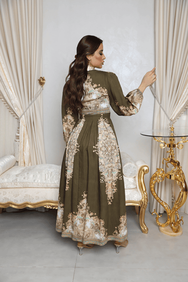 فستان كلاسك بطابع النقش ~