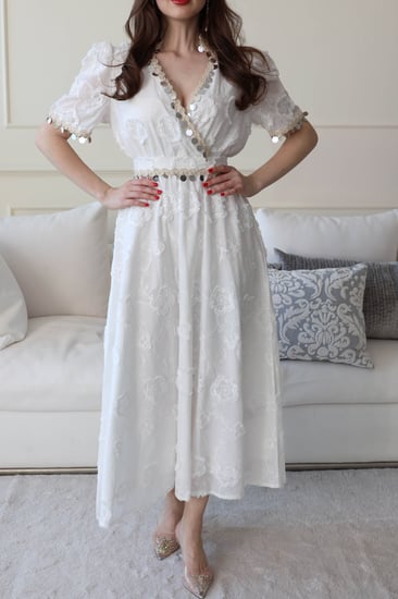 قفطان بقصة لف مزين بترتر كبير