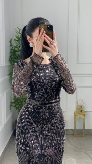 فستان سهره شك بثنايا من الامام