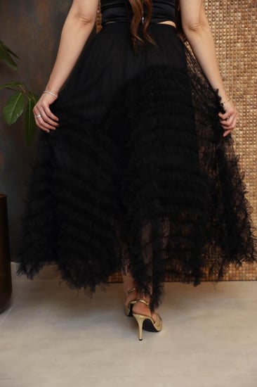 تنورة مزينه بكشكشه Black ~