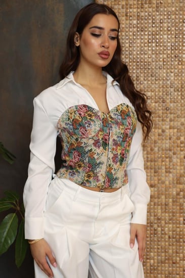 بلوزة بقصة فكتوريه ~