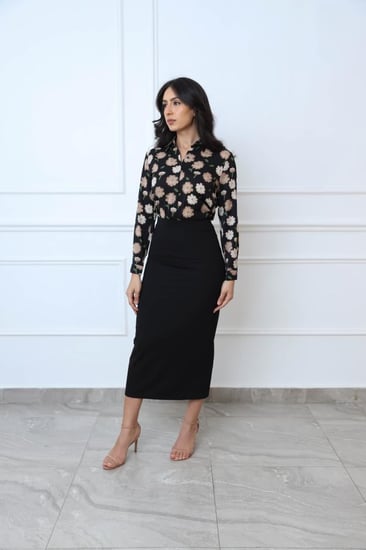تنورة ميد استرتش اسود
