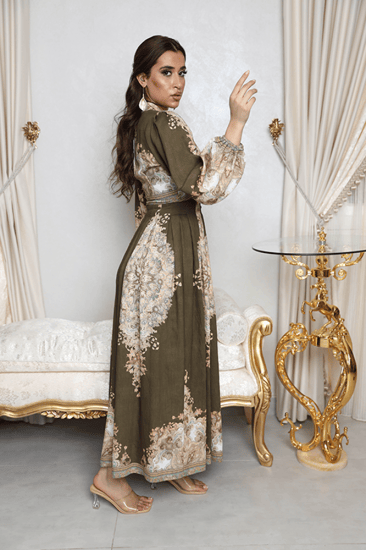 فستان كلاسك بطابع النقش ~