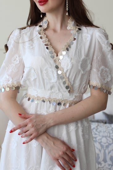 قفطان بقصة لف مزين بترتر كبير