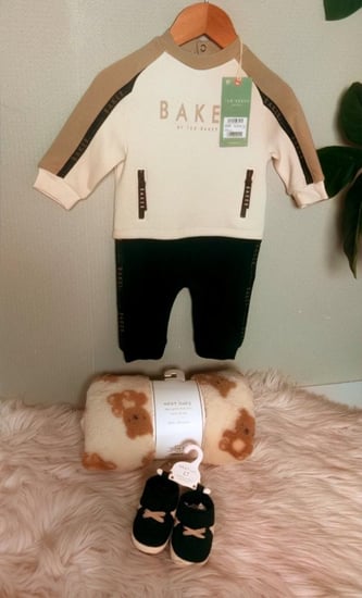 هدية مواليد فاخرة  للأولاد تجنن من تيد بيكر مع بطانية نكست وحذاء أنيق