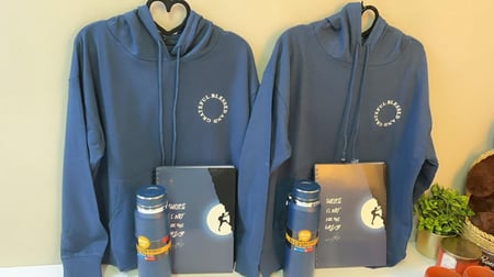 بوكس هدايا بنات من اليجنت تاول يحتوي على منتجات فاخرة