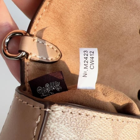 شنطه نسائيه Coach