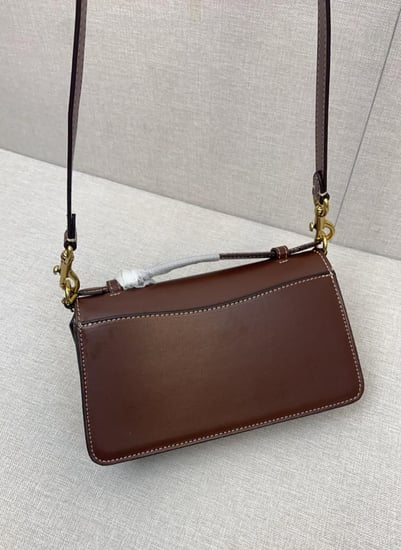 شنطه نسائيه Coach