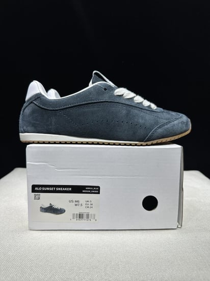 Unisex Alo Yoga Velvet Navy Shoes
