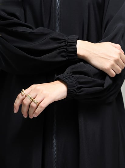 عباية صالونا دلما سحاب مع شعار شرقية جلد