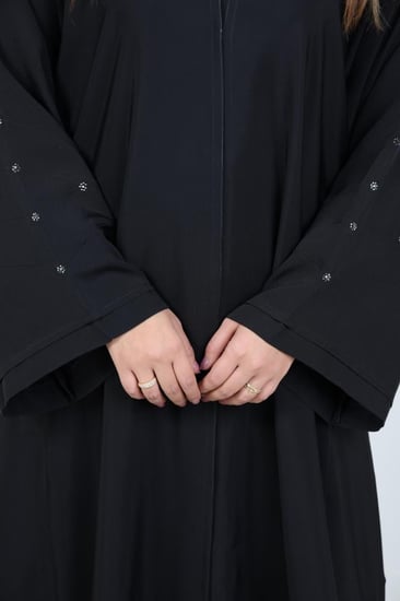 عباية صالونا ماكينة ليلاس