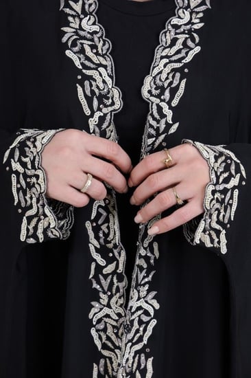 عباية صالونا يدوي ليليا