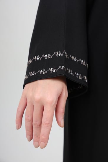 عباية صالونا يدوي كلاسيك روبين