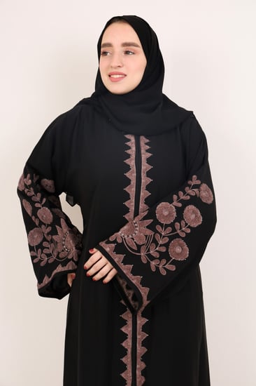 عباية صالونا منفوش لينا