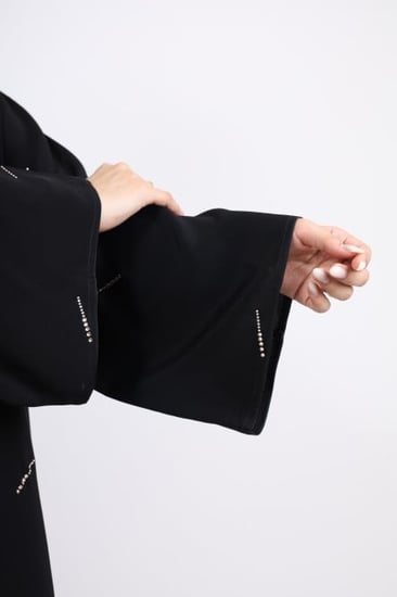 عباية صالونا سوارفسكي ديمة