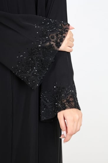 عباية صالونا نوشين دانتيل على الكم