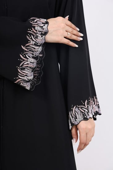 عباية صالونا يدوي تطريز إيلاف