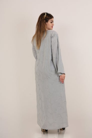 عباية صالونا مطرز كريستال قمر