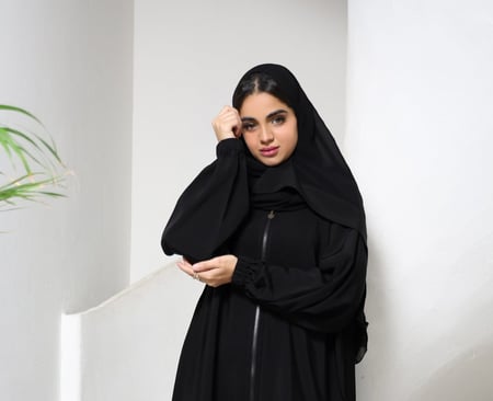 عباية صالونا دلما سحاب مع شعار شرقية جلد