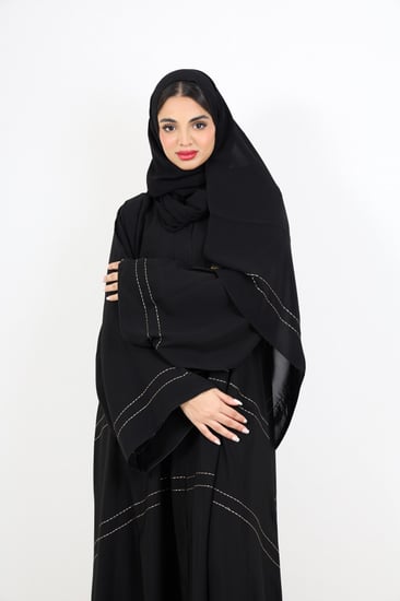 عباية صالونا هيف خيط مبروم تطريز كامل العباية