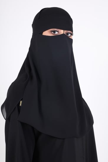 نقاب مفتوح ربطة سادة