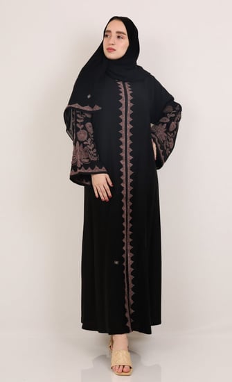 عباية صالونا منفوش لينا