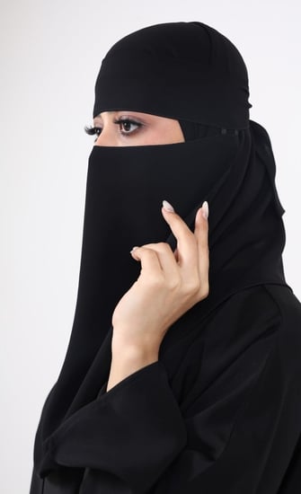 نقاب مفتوح مطاطين