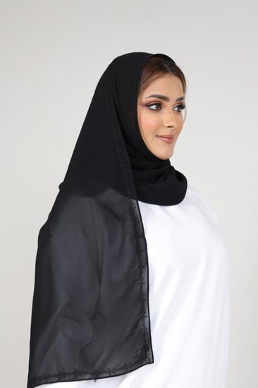 طرحة أمواج يدوي جومانة