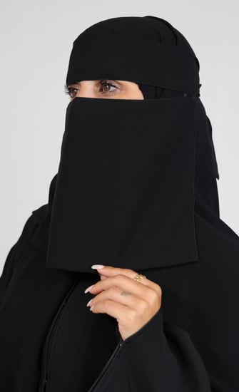 نقاب مفتوح توقيع معدن أناهيد