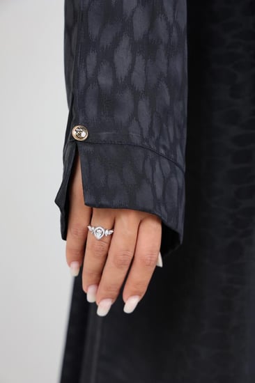 عباية حرير مغسول سنا