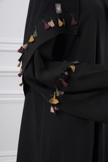 عباية صالونا تالة مع كتل حول العباية