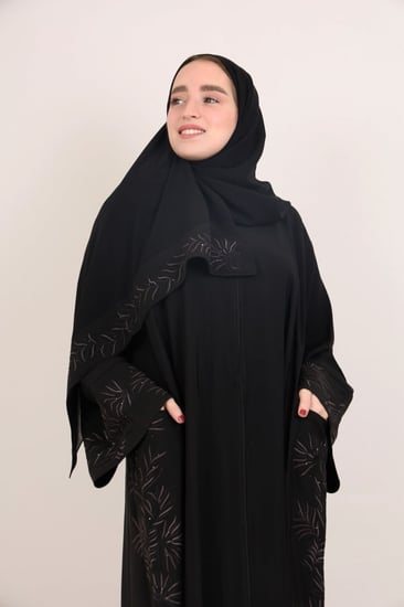 عباية صالونا ماكينة لاسي