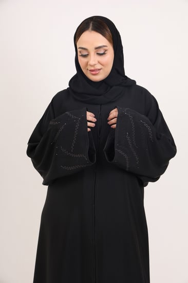 عباية صالونا سورفسكي إيفان