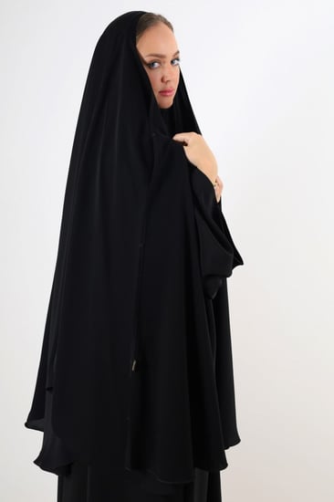 حورية ثمانون