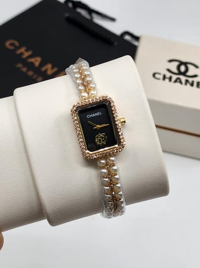 ساعة CHANEL النسائي