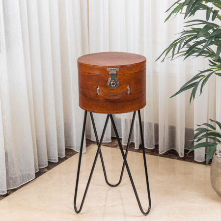 حقيبة دائرية بتصميم كلاسيكي أنيق