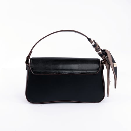 شنطة نسائية من لادون بلون أسود