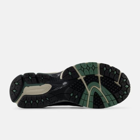 New Balance 1906L loafer Silver Metallic with NB Navy and Dark Juniper