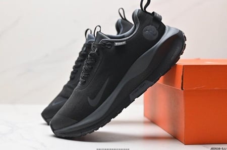 حذاء نايك زوم اكس Nike React x