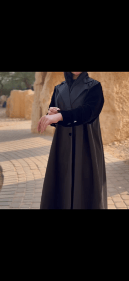 عبايه قصة كلوش  قماش تفته مع مخمل