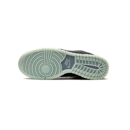 نايكي دنك لو 'ليغ أوف ليجندز' x LPL