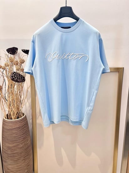 تي شيرت رجالي كاجوال لويس فيتون لون سماوي