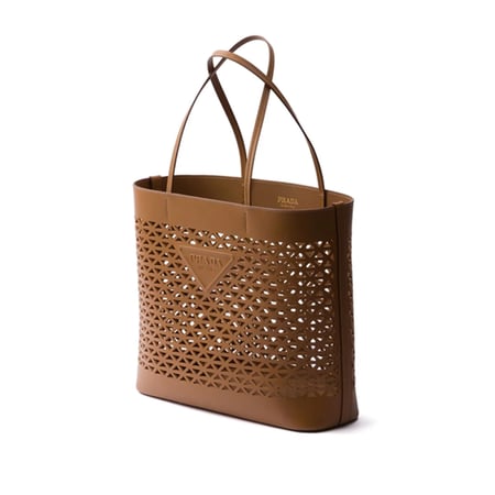 حقيبة جلد كبيرة نسائية من برادا لون عسلي