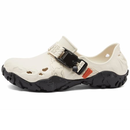 كروكس رجالي Atlas Beige فلات مريح