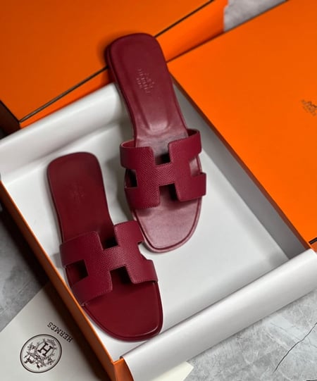 سليبر نسائي هرمز أوران عنابي تصميم أنيق بقصة H المميزة