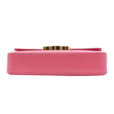 حقيبة كتف سيلين وردي فاتح مشبك ذهبي