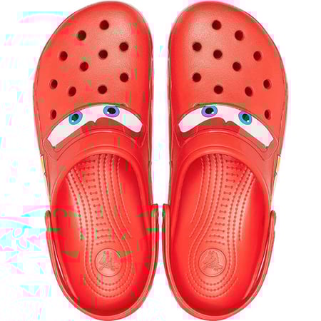 كروكس كلاسيك كلوج شبابي Lightning McQueen بلون أحمر